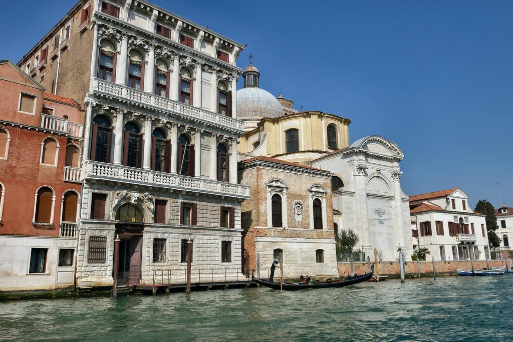 Castello  Residenza Ruga Giuffa מראה חיצוני תמונה
